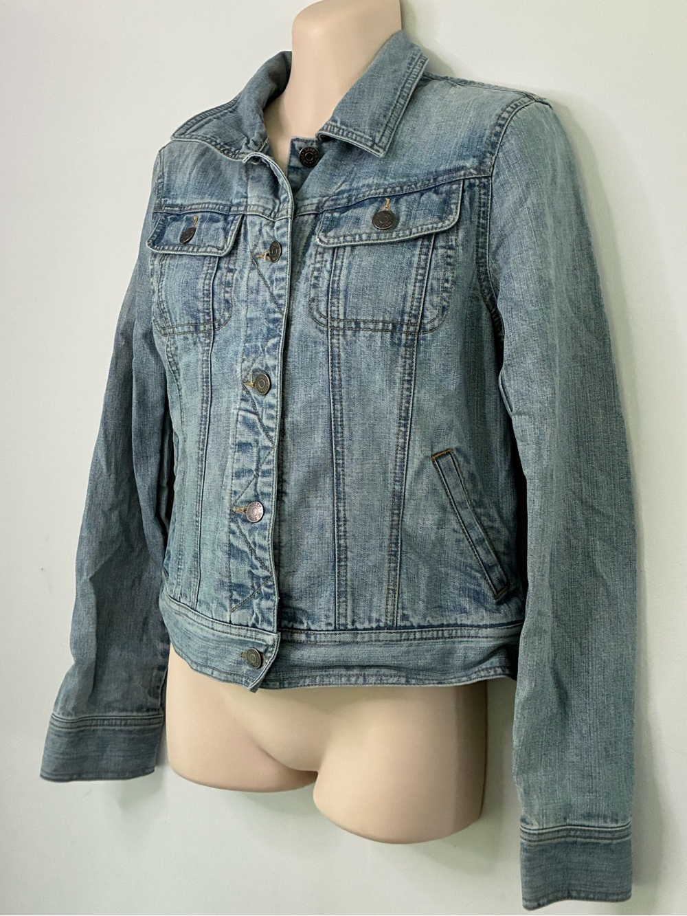Lauren Ralph Lauren Light Blue Denim Trucker Jacket - Picture 3 of 8